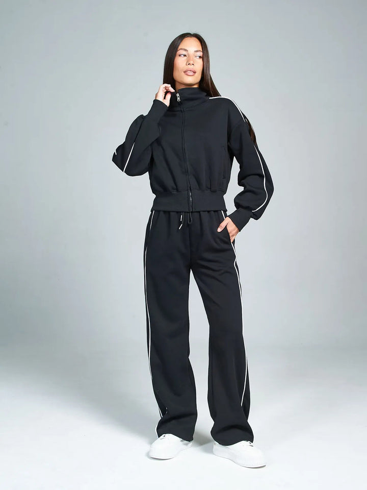 Leisure set for women with high collar and casual cut Lune London