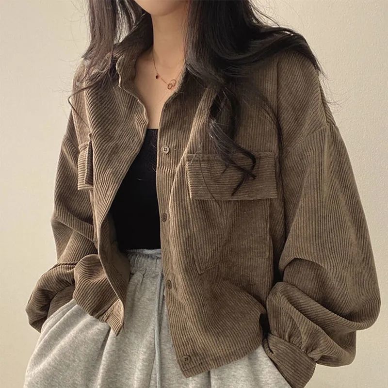 Veste en corduroy décontractée pour femmes avec des manches volumineuses Chic & Stil
