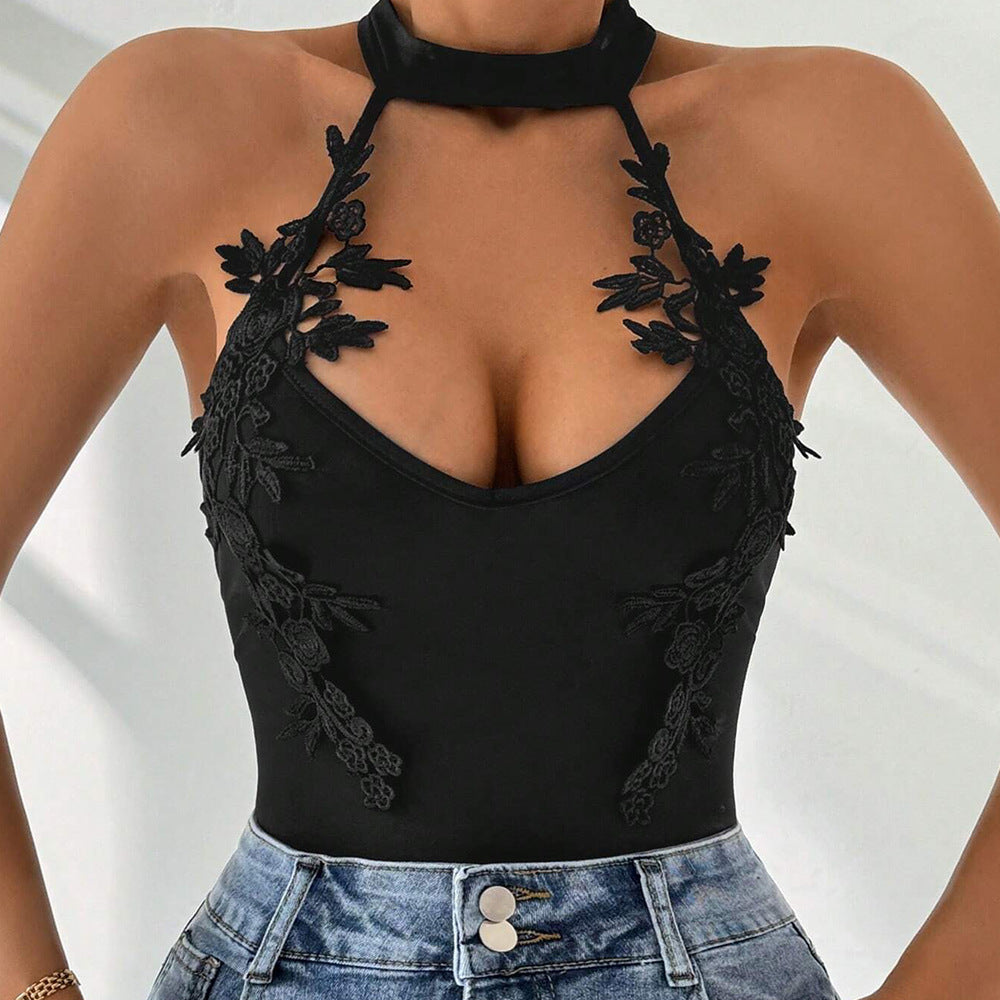 Body-halter pour femme avec accents en dentelle florale et décolleté en V profond Chic & Stil