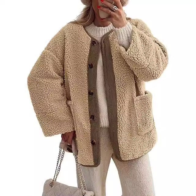 Ladies cozy teddy jacket with matching collar Lune London