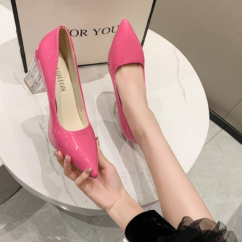 Classic women's pumps with transparent block heel and pointed toe Lune London