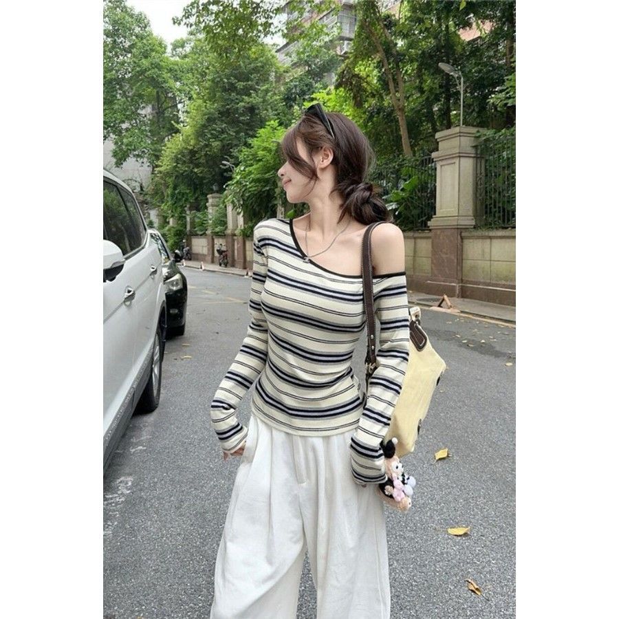 Ladies trendy long sleeve shirt with off-shoulder design and maritime stripe pattern Chic & Stil