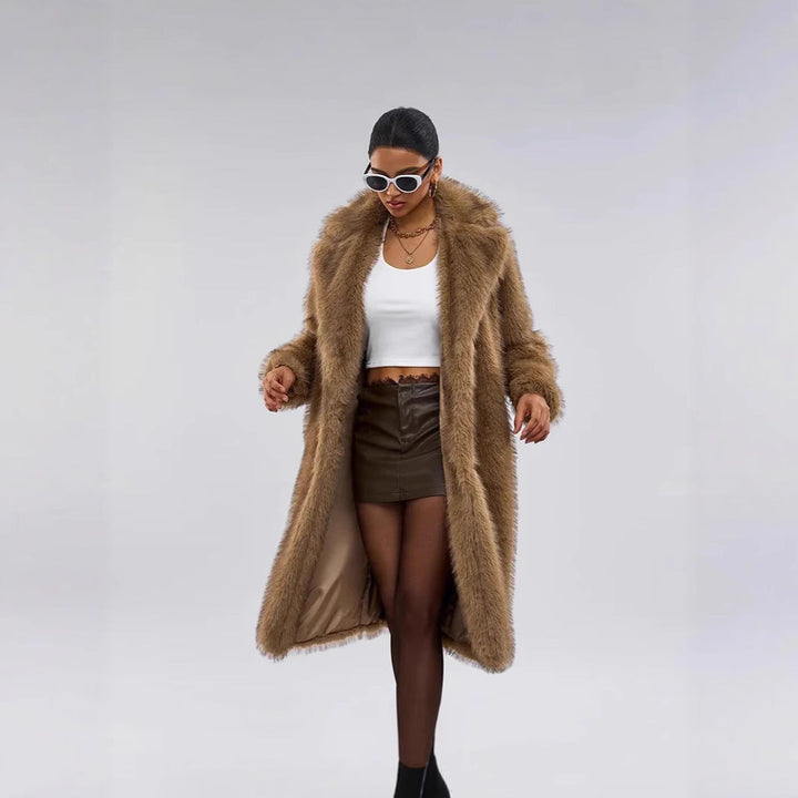 Women's Luxurious Faux Fur Coat In Generous Design Lune London