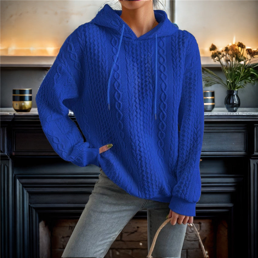 High-quality knit sweater for women with hood and decorative cable pattern Lune London