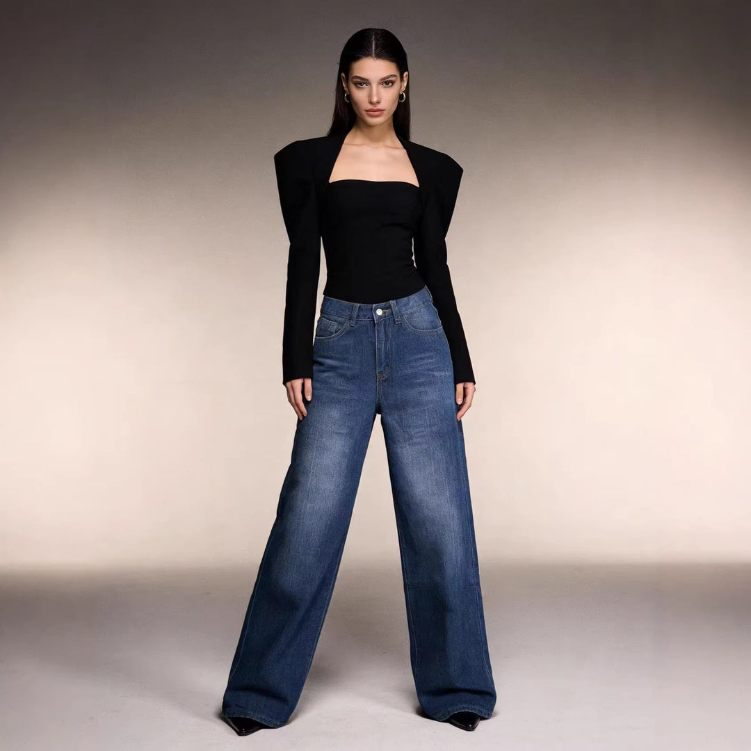 Women Loose Fit High-Waist Jeans with Refined Waist Design Lune London