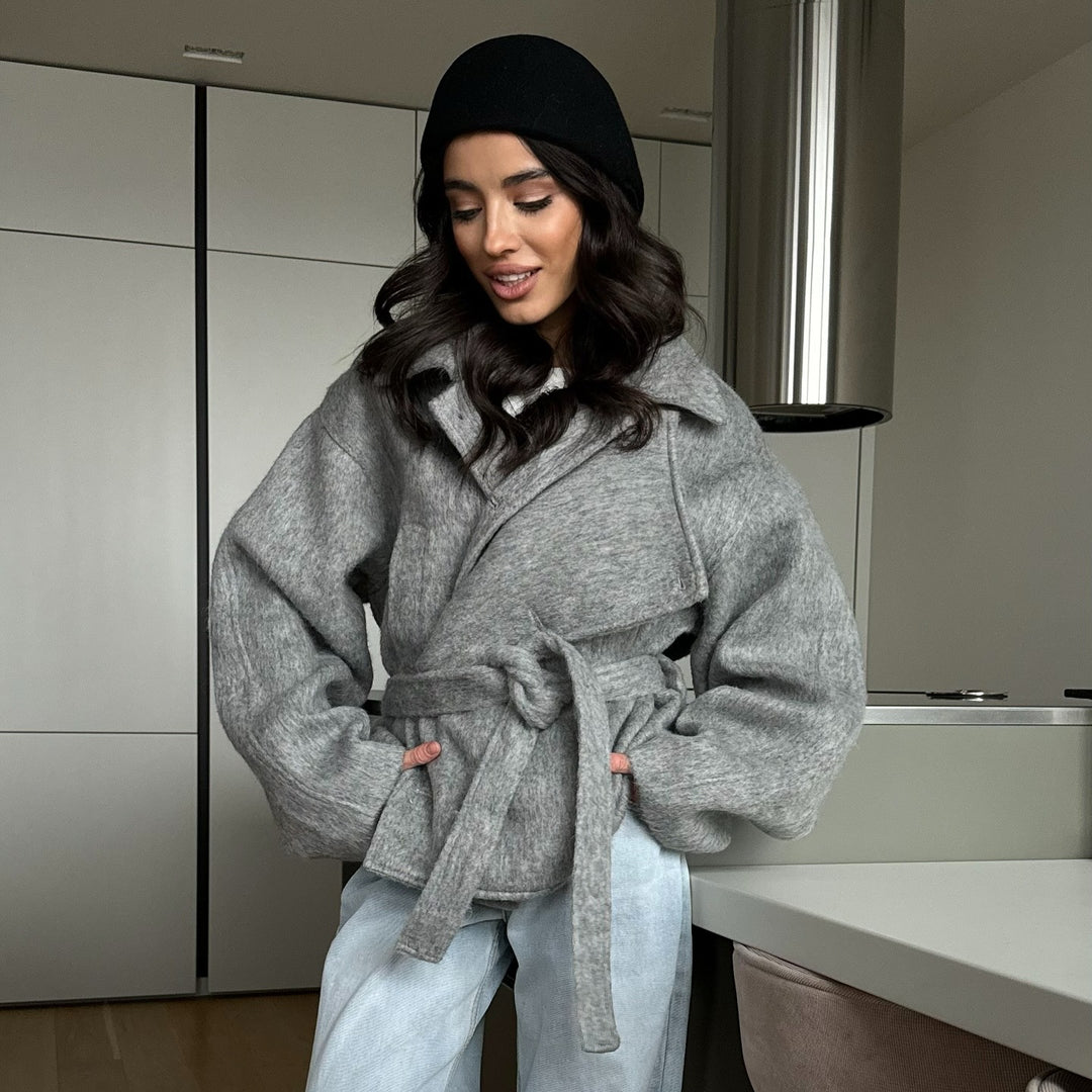 Veste enveloppante à la mode et chaude pour femmes Chic & Stil