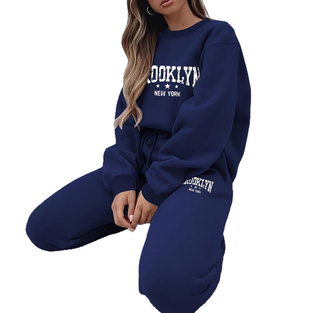 Women's hoodie and jogger set with urban Brooklyn design Chic & Stil