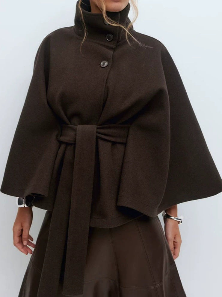 Winter jacket for women with modern cut and belt Lune London