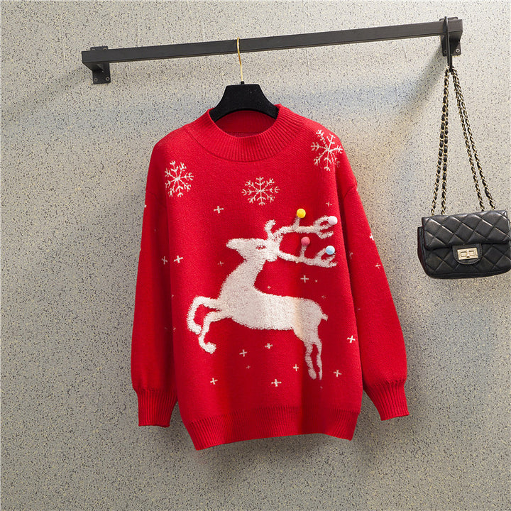 Women's Christmas sweater with festive reindeer pattern and comfortable round neck Lune London