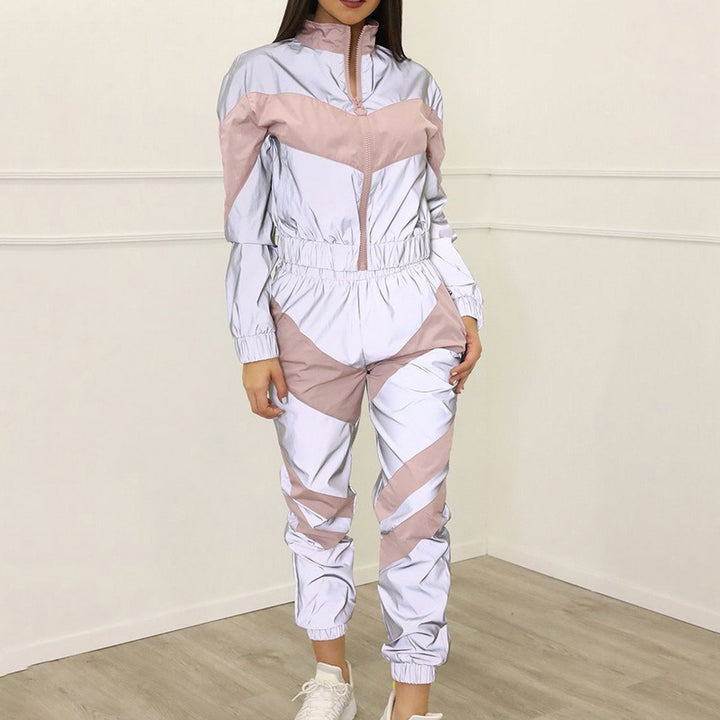 Ensemble de survêtement pour femmes avec un design à blocs de couleur tendance et une taille élastique Chic & Stil