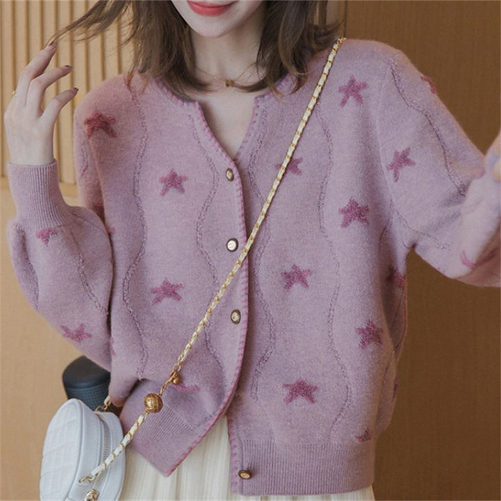 Cardigan pour femmes avec motifs d'étoiles et fermeture à boutons Chic & Stil