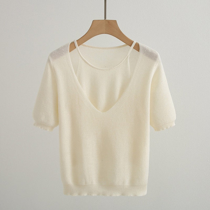Casual V-neck knitted sweater for women with short sleeves Lune London