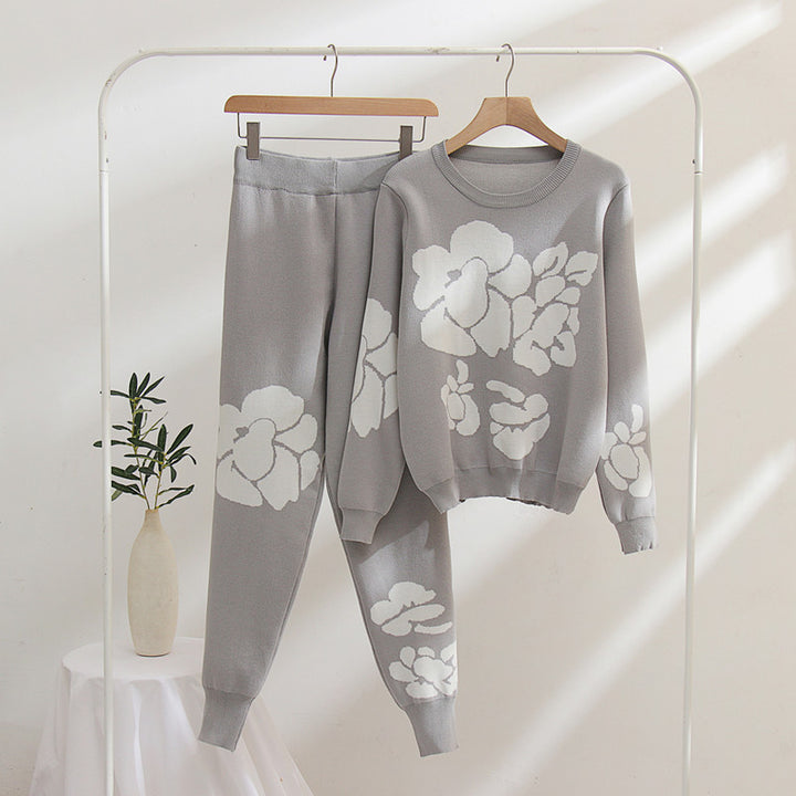 Women's knitted set with floral designs Lune London
