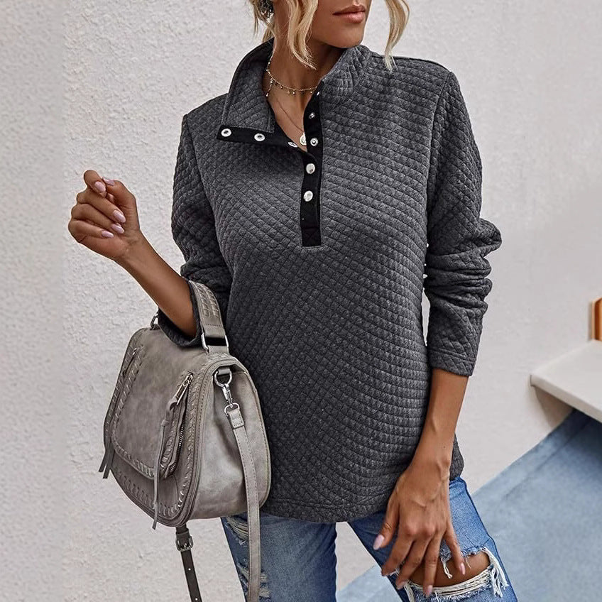 Lune London | Women's quilted pullover with contrasting collar and button detail