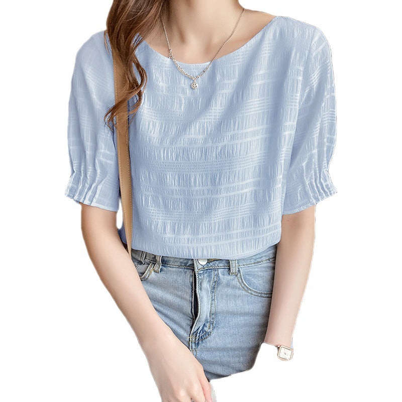 Haut féminin à la mode avec un design texturé léger et une coupe aérienne Chic & Stil