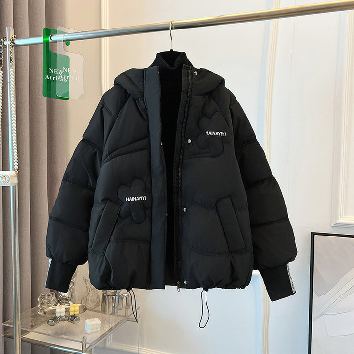 Trendy short down jacket for women with hood and practical pockets Lune London