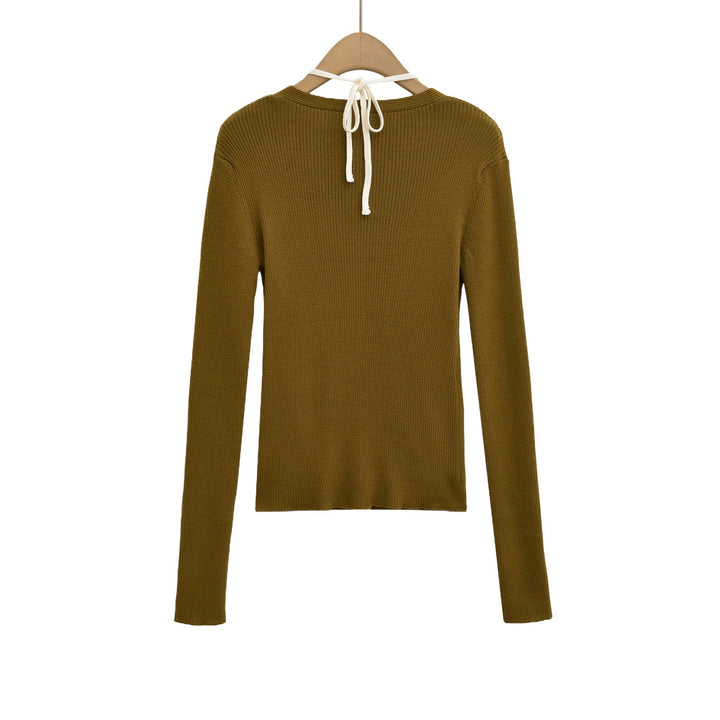 Ladies elegant knitted cardigan with deep V-neck and contrasting lining Lune London