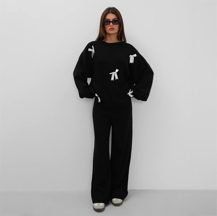 Comfortable knit outfit for women with high-quality applications Lune London