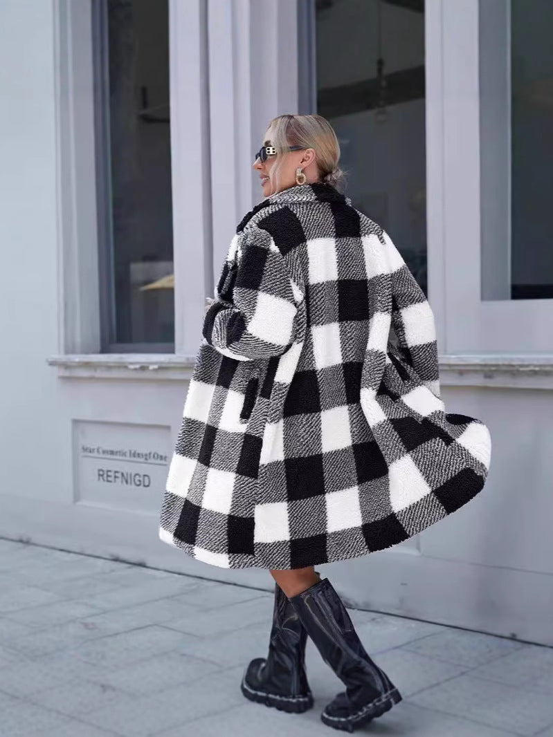 Lune London | Longer Coat - Oversized Fit - Soft Sherpa Texture - Checkered Pattern - Wrap Collar
