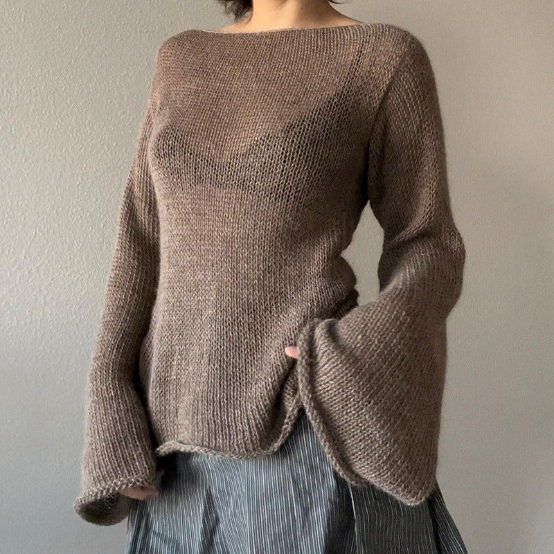 Lune London | Knitted sweater with bell sleeves and lace