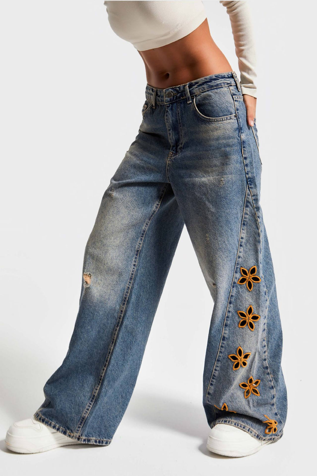 Women wide jeans with floral embroidery design Lune London