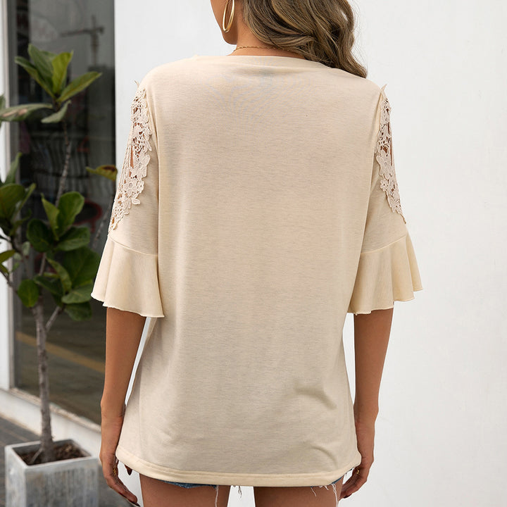 Women's blouse with lace sleeves and a flowy cut Lune London