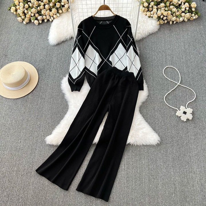 Elegant knit loungewear set for women with diamond pattern and wide leg Lune London