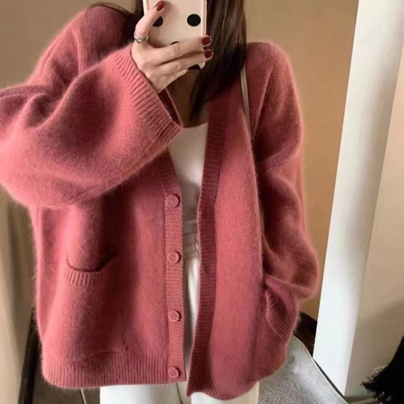 Ladies cozy knit cardigan with pockets Lune London