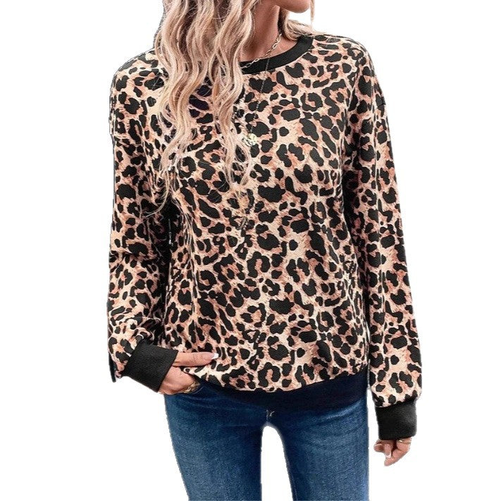 Casual women's sweatshirt with animal print, round neck and elastic cuffs Lune London