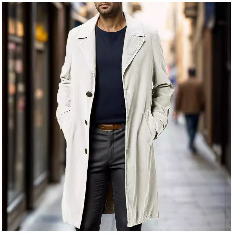 Elegant trench coat for men in high-quality fabric with practical pockets Lune London