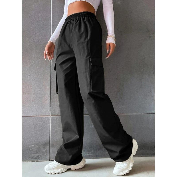 Cargo pants for women with side pockets and elastic waistband Lune London