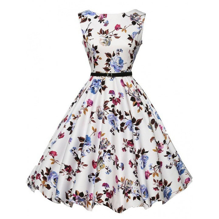 Robe swing pour femmes avec des motifs floraux et une jupe évasée Chic & Stil