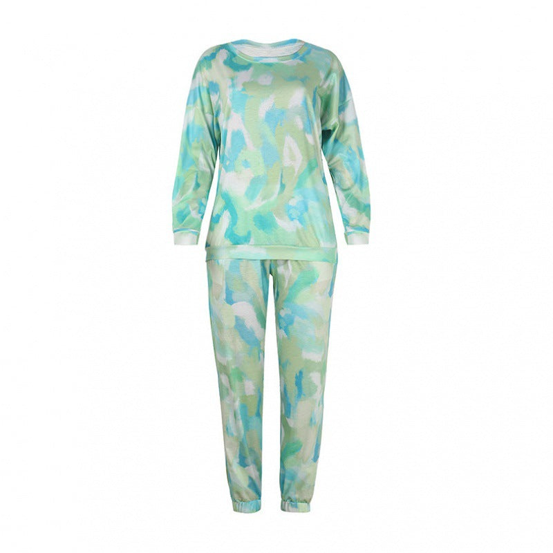 Women Comfortable Sweat Suit with Modern Batik Details Lune London