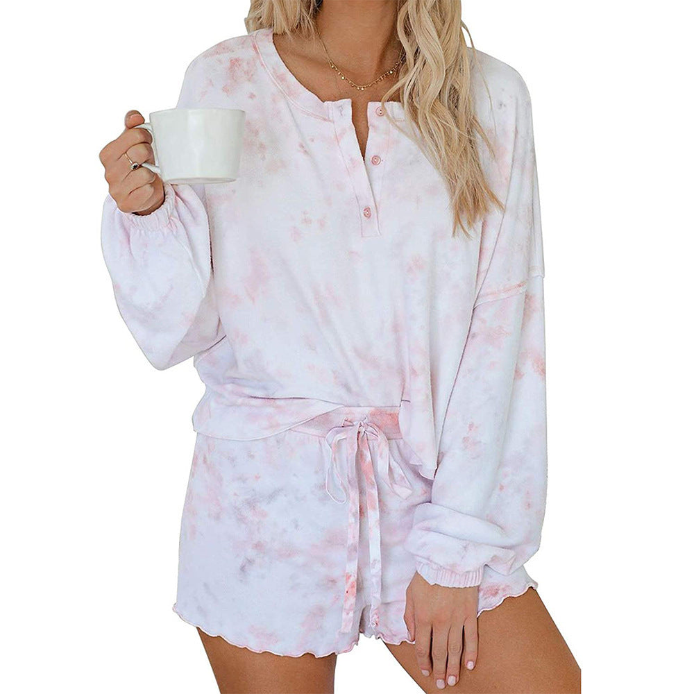 Casual women's pajama set with button details and elastic cuffs Lune London