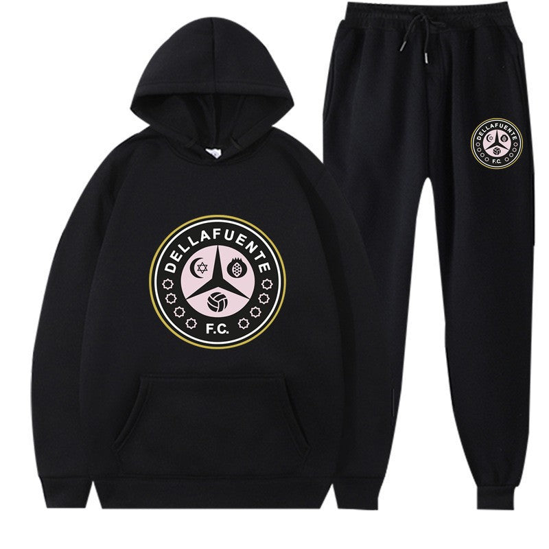 Women’s sweatshirt and jogging pants set with sporty club motif Chic & Stil