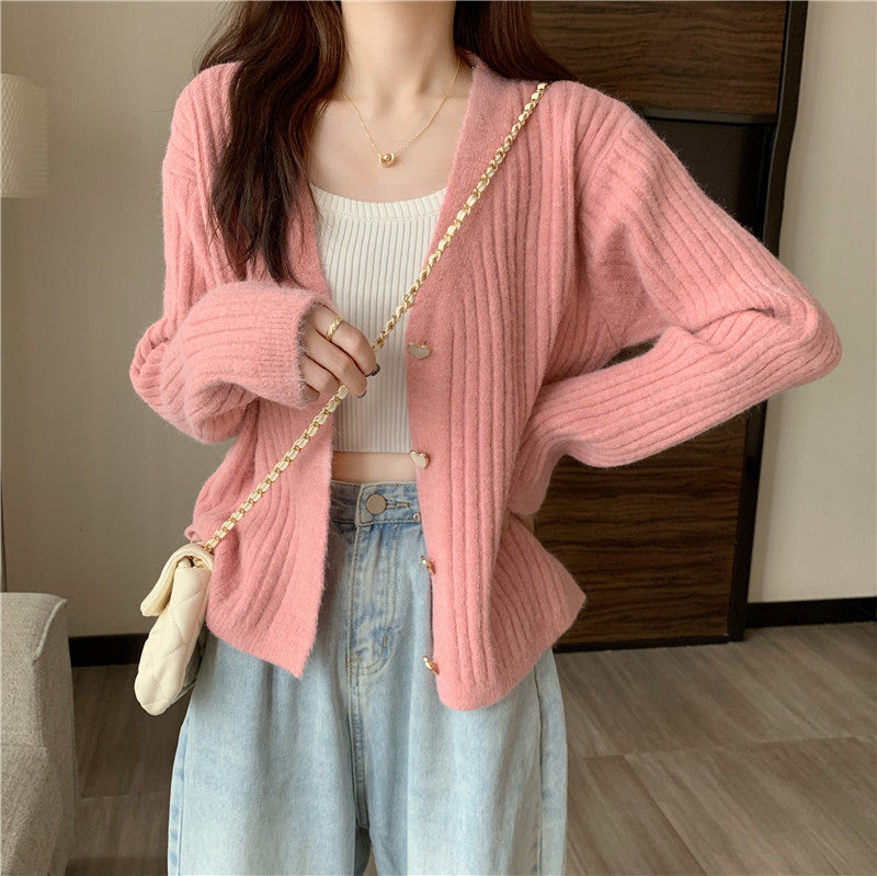 Ribbed knit cardigan for women with heart-shaped buttons Lune London
