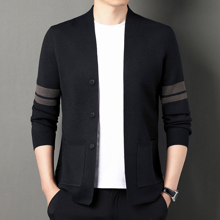 Fashionable knitted men's jacket with elegant buttons and practical pockets Lune London