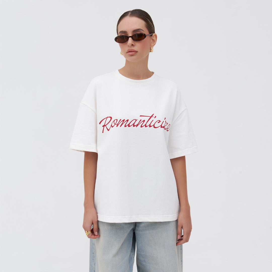 Women's oversized t-shirt with romantic inscription and comfortable cut Lune London