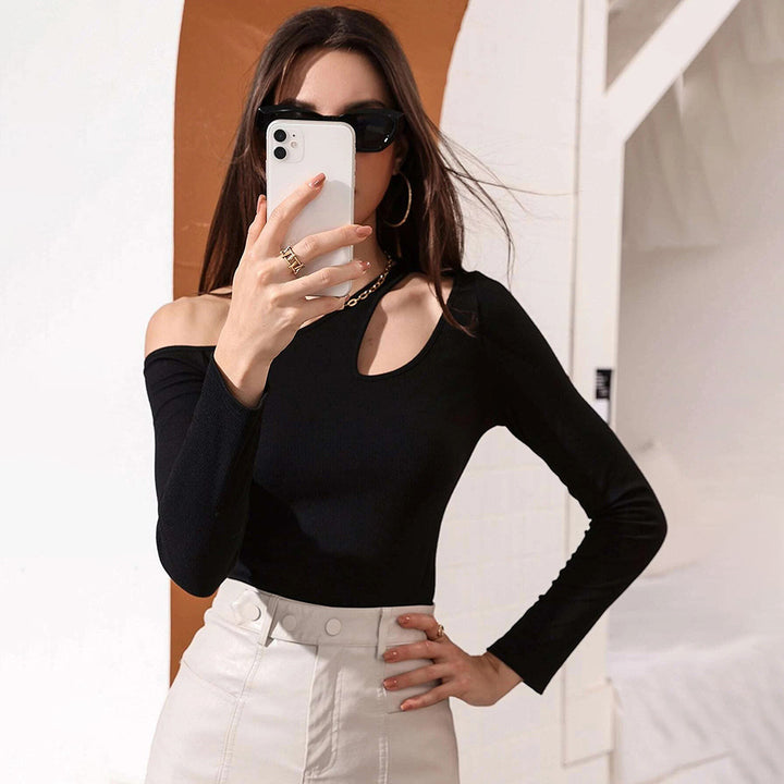 Asymmetrical long sleeve top for women with elegant cut Chic & Stil