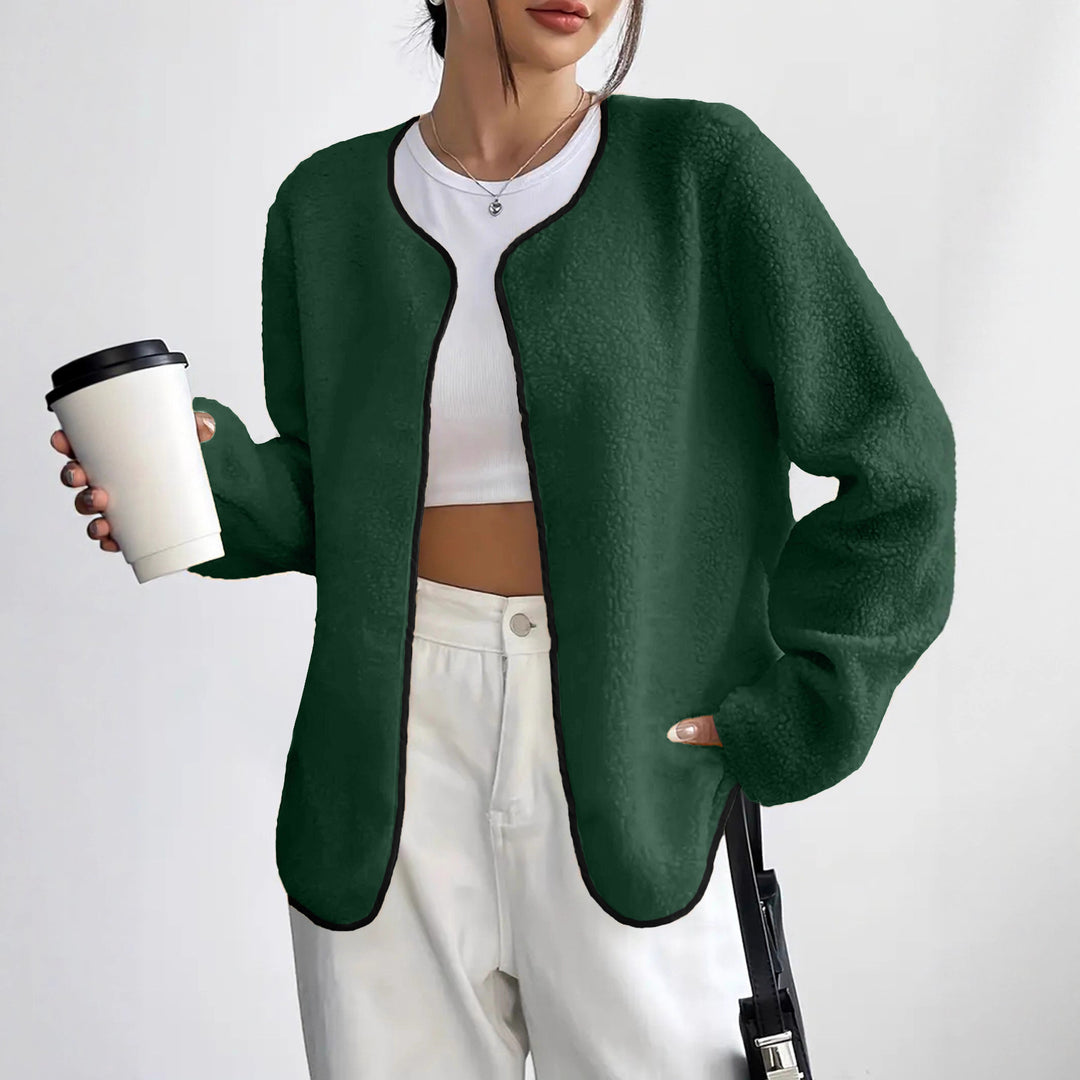 Casual fleece jacket for women with open cut and practical pockets Lune London