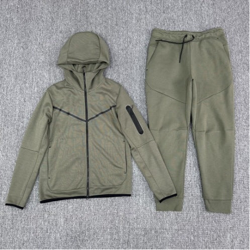 Modern tracksuit for men with ergonomic cut and breathable materials Lune London