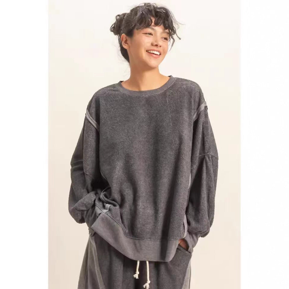 Ladies oversized comfortable and stylish sweater with a loose fit Lune London