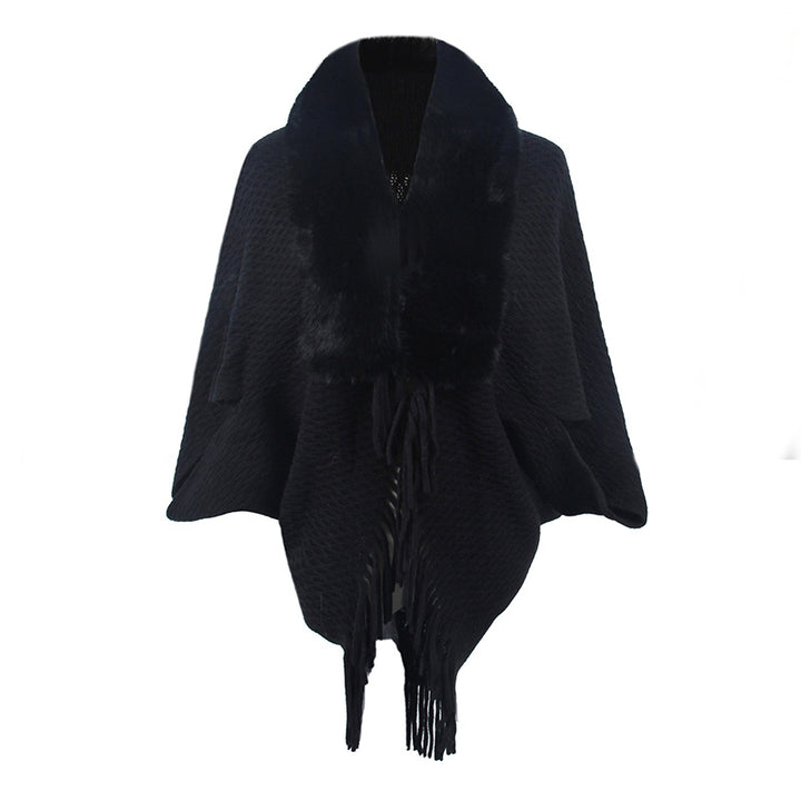 Ladies fashion poncho with luxurious faux fur collar Lune London