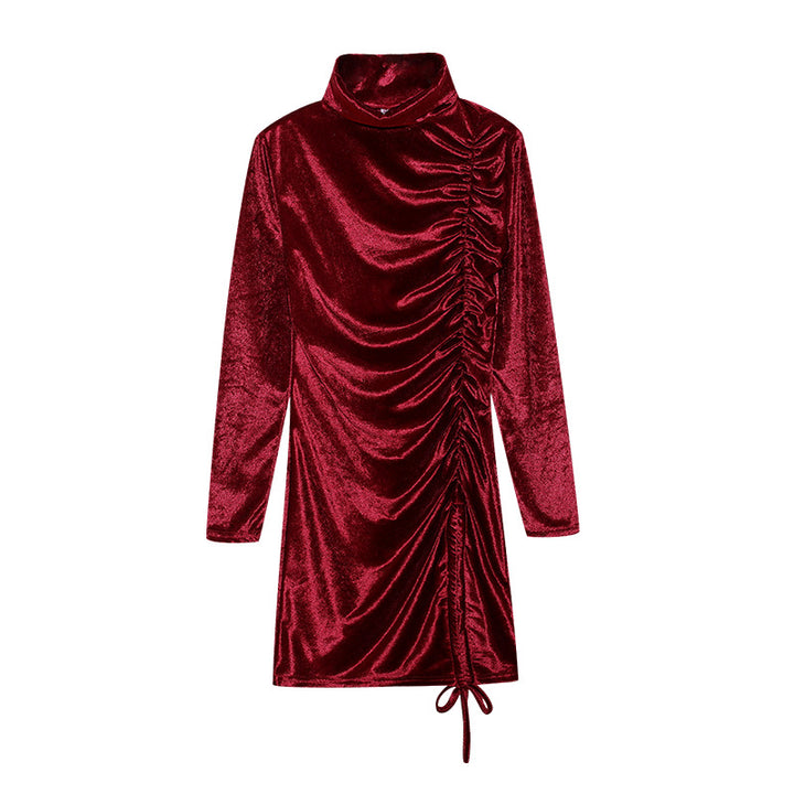 Robe de fête pour dames avec col haut et plis drapés