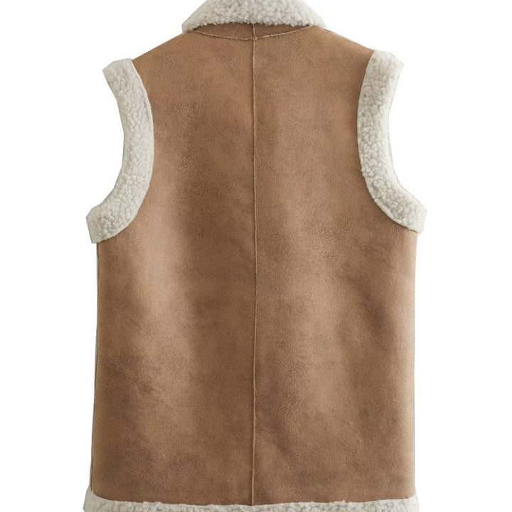 Ladies comfortable vest with chic faux fur lining Lune London