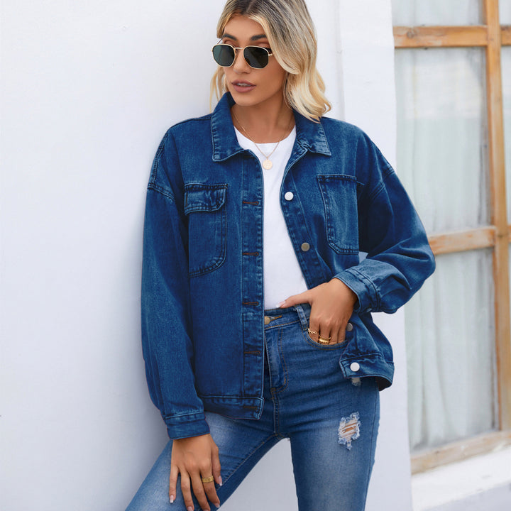 Ladies' denim jacket with a stylish leopard print and practical pockets Lune London