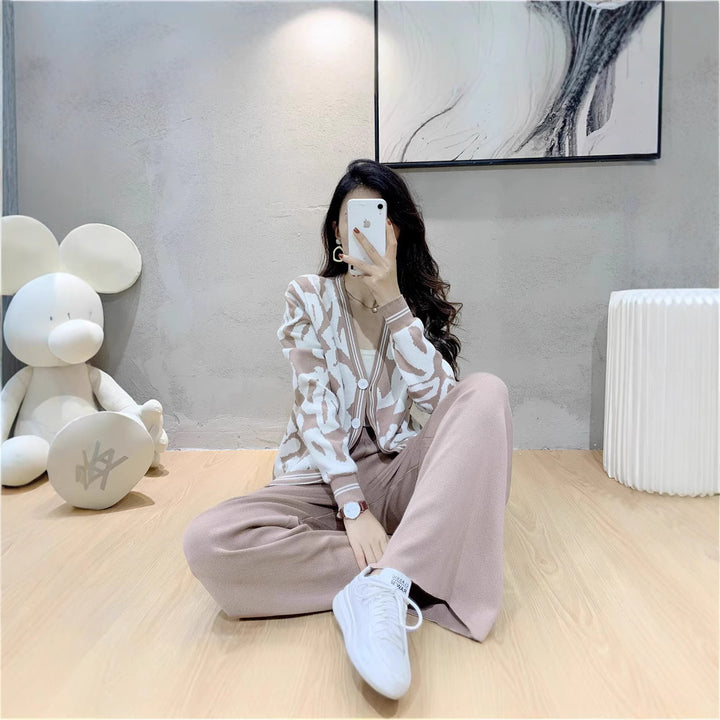 Ladies Fashion Knit Top with a Sophisticated Graphic Pattern and Casual Chic Pants and Style