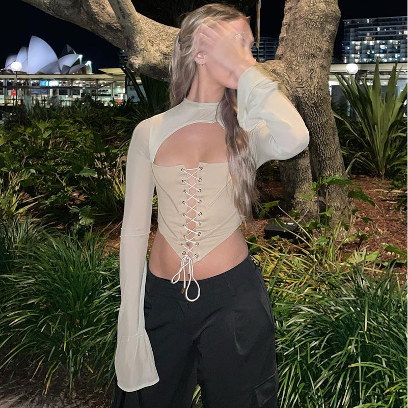 Ladies Elegant top with laced front and transparent sleeves Lune London