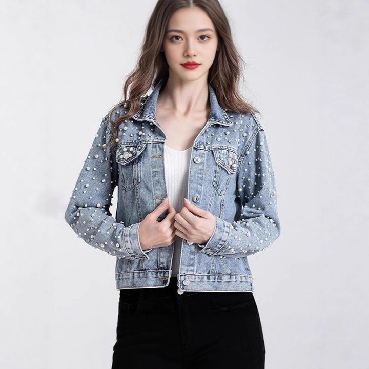 Veste en denim pour femmes avec des embellissements en perles Chic & Stil