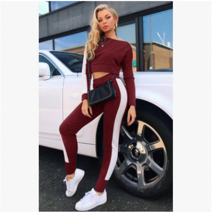 Ensemble de loisirs sporty pour femmes avec crop top et pantalons ajustés Chic & Stil